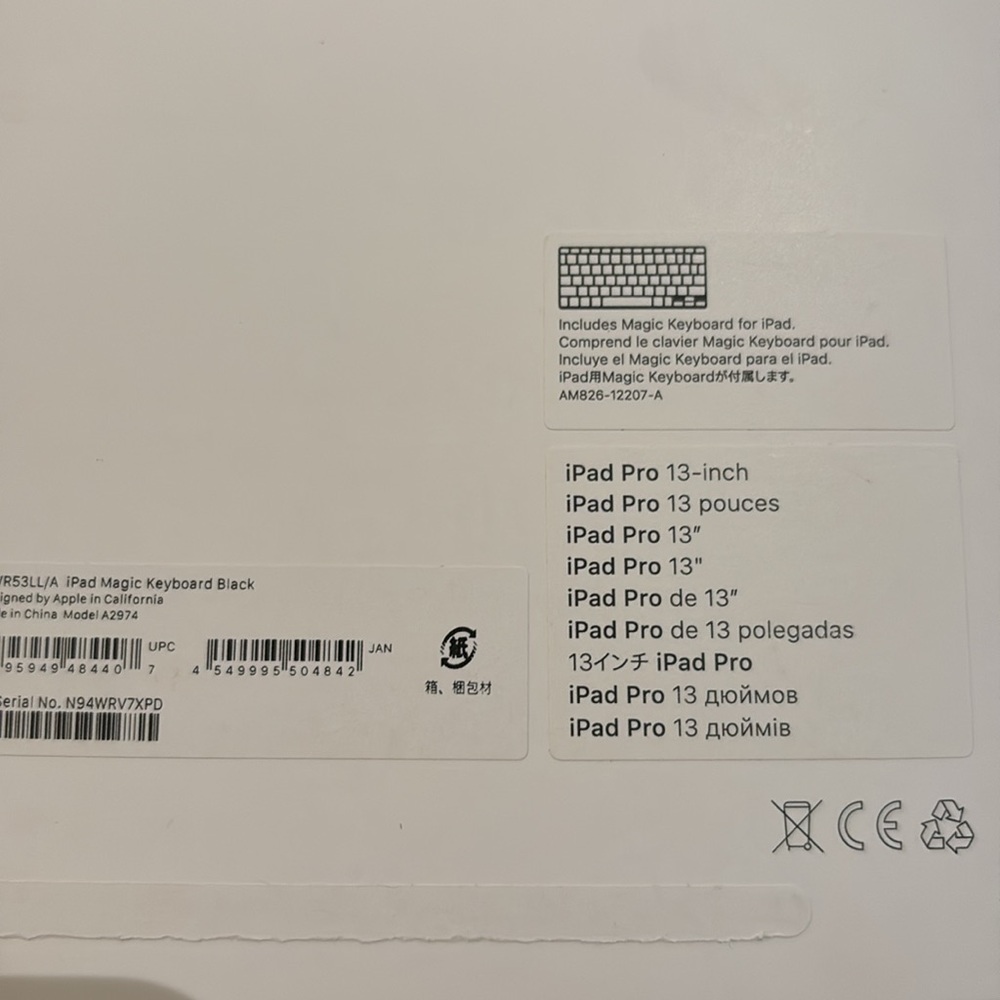 Apple 13" Magic Keyboard for iPadPro 2024-M4- BLACK MWR53LL/A *EXCELLENT* - Picture 3 of 7